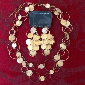 Minicci Layered Gold Circle Necklace Earrings Set